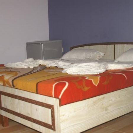 Oyo 7216 Kris Resort Goa エクステリア 写真