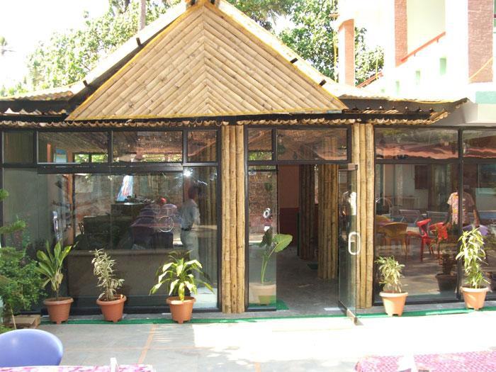 Oyo 7216 Kris Resort Goa エクステリア 写真